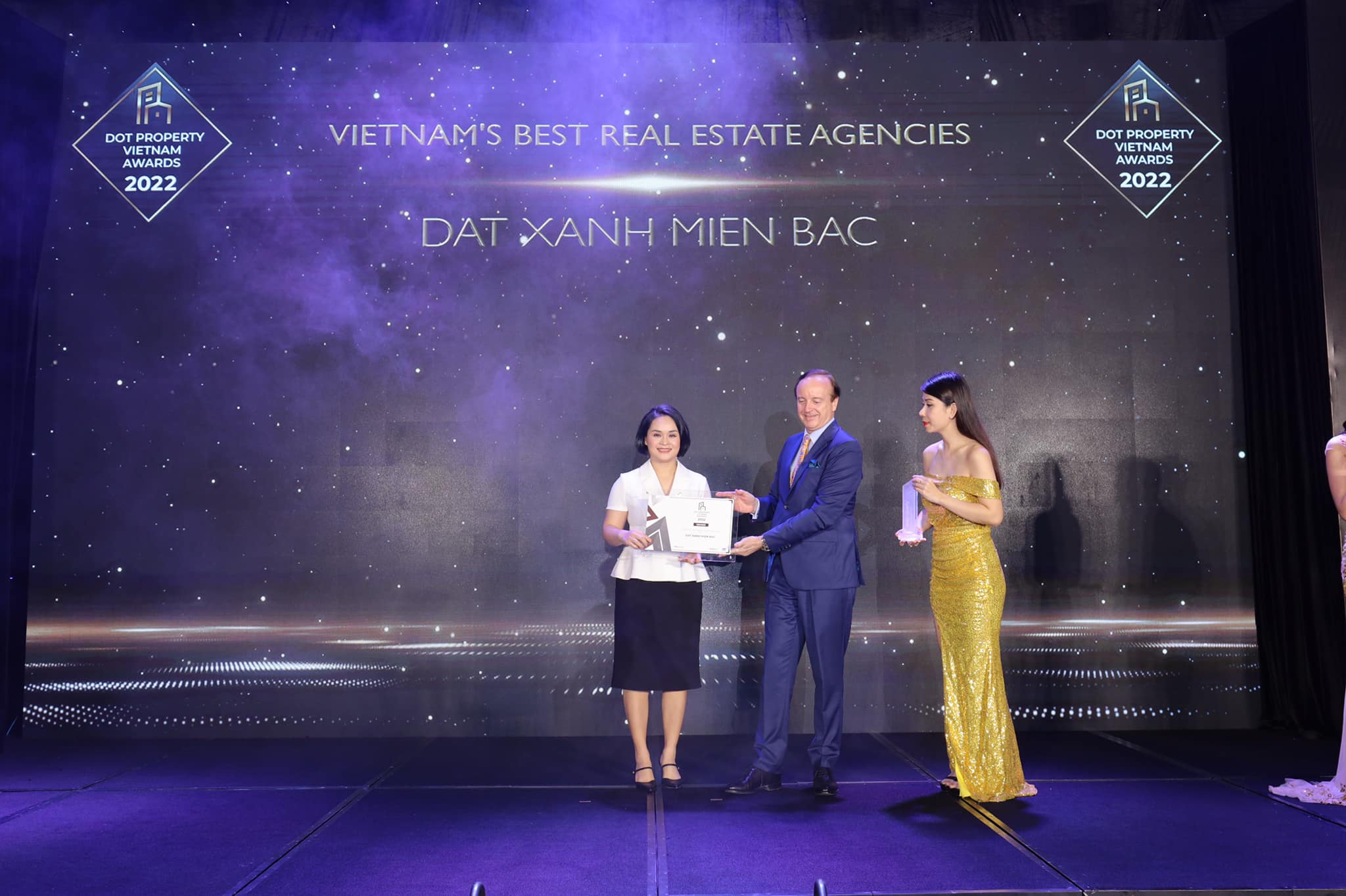 Đất Xanh Miền Bắc nhận 2 giải thưởng từ Dot Property Vietnam Awards 2022